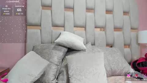 Snapshot of nicole_fisherr chatting on September 16, 6:05 am nicole_fisherr online show from September 16, 6:05 am