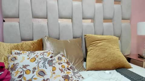 Snapshot of nicole_fisherr chatting on October 14, 3:53 am nicole_fisherr online show from October 14, 3:53 am