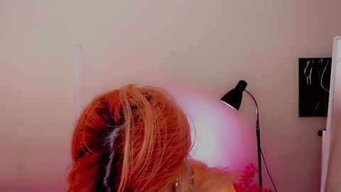 Nicole online show from December 28, 2:22 am