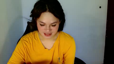 Snapshot of nicole_kiss01 chatting on October 16, 8:36 am nicole_kiss01 online show from October 16, 8:36 am