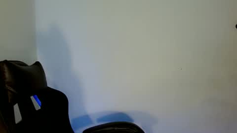 Snapshot of nicole_kiss01 chatting on September 25, 9:27 am nicole_kiss01 online show from September 25, 9:27 am