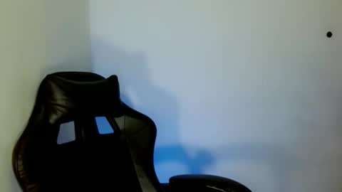 Snapshot of nicole_kiss01 chatting on October 7, 10:44 am nicole_kiss01 online show from October 7, 10:44 am