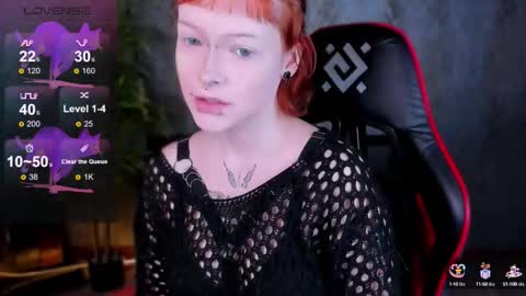 Snapshot of nicolefloret chatting on September 30, 9:36 pm Nicole online show from September 30, 9:36 pm