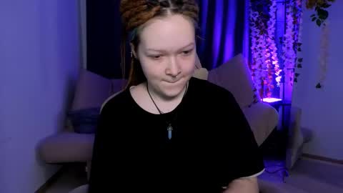 Snapshot of nicolefloret chatting on March 6, 5:35 am Nicole online show from March 6, 5:35 am