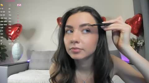 Snapshot of nicoleluuv chatting on February 14, 4:09 pm Dua Lipa online show from February 14, 4:09 pm