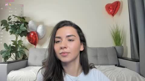 Snapshot of nicoleluuv chatting on March 7, 7:38 pm Dua Lipa online show from March 7, 7:38 pm