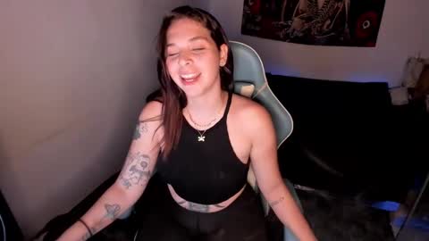 Nicol independent model online show from February 25, 11:59 pm