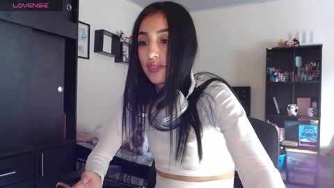 Nicole online show from January 5, 9:18 pm