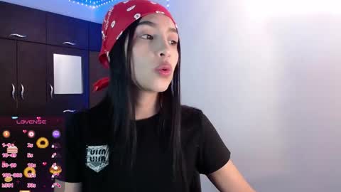 Nicole online show from February 28, 8:24 pm