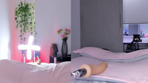 Nicolle Saenzz online show from March 19, 9:20 pm