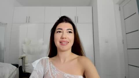 Nicolle online show from November 14, 5:42 am