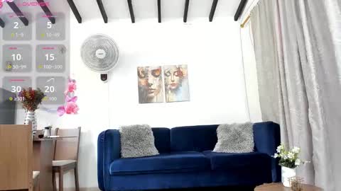 Snapshot of nicollelima chatting on October 19, 6:12 pm Nicolle Lima online show from October 19, 6:12 pm