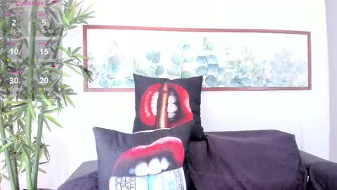 Snapshot of nicollelima chatting on February 21, 8:38 pm Nicolle Lima online show from February 21, 8:38 pm