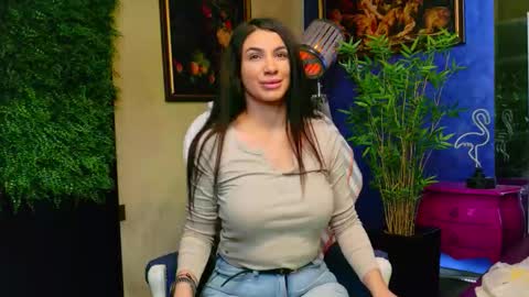 Snapshot of nicollepalmer chatting on October 23, 12:17 pm Nicolle online show from October 23, 12:17 pm