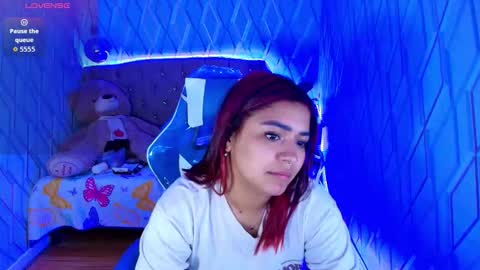 Nicolle Miley online show from September 9, 2:33 am