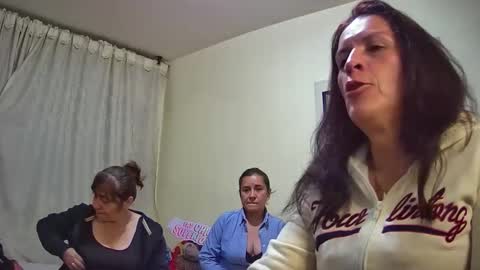 Snapshot of nicoltatiana_ chatting on October 15, 11:48 pm nicoltatiana_ online show from October 15, 11:48 pm