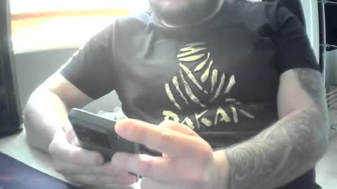 Niewidoczny online show from September 12, 1:35 pm