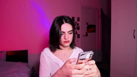 Daisy online show from January 15, 5:00 pm