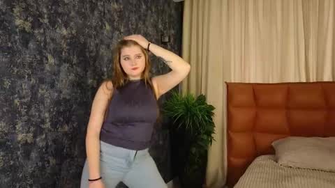 Azalea online show from November 30, 7:04 am