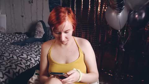 Snapshot of nika_fuchs chatting on February 17, 11:02 am Nika online show from February 17, 11:02 am