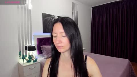 Snapshot of nikalewis chatting on September 11, 4:36 am NikaLewis online show from September 11, 4:36 am