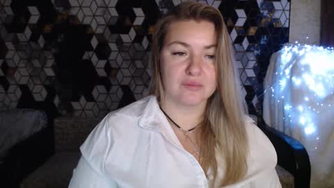 Nika online show from December 3, 8:20 pm