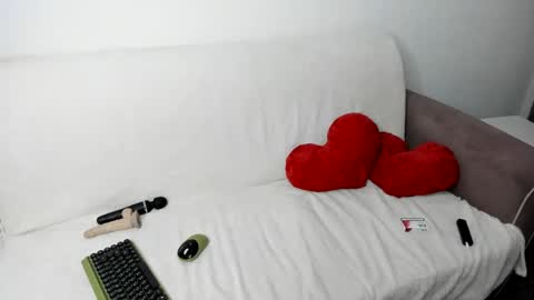 Snapshot of nikki000cool chatting on February 23, 9:16 pm Veronika online show from February 23, 9:16 pm