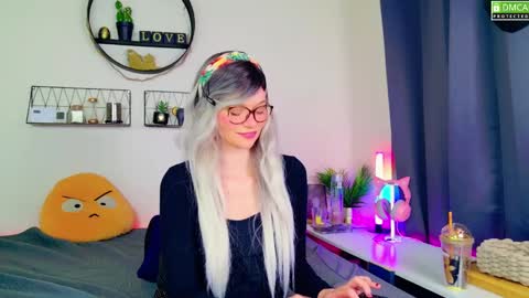 Kitty Chatte online show from January 23, 8:45 pm