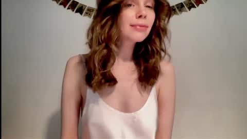 Nikki online show from February 6, 1:10 pm