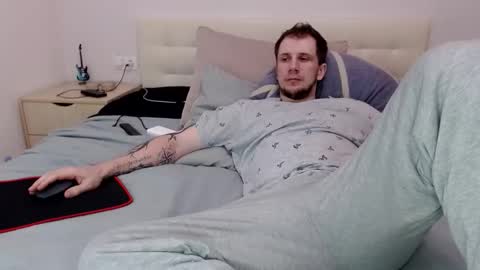 Nick online show from February 12, 7:39 pm