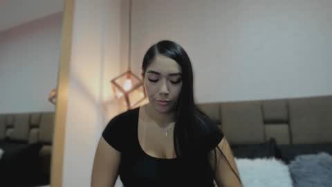 Snapshot of nikkii_vegaa chatting on September 25, 3:57 am Nikki online show from September 25, 3:57 am