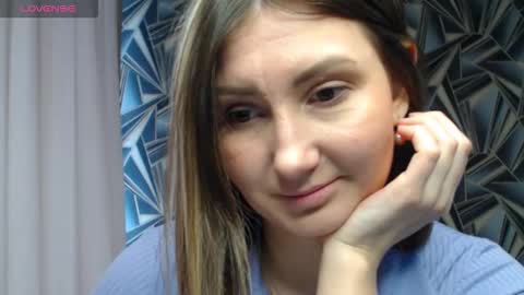 nikkikiss___ online show from March 12, 4:49 am