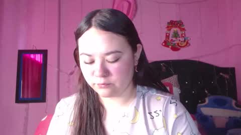 Snapshot of nikkirous_ chatting on October 15, 2:40 pm Nikkirous online show from October 15, 2:40 pm