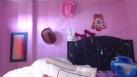 Snapshot of nikkirous_ chatting on September 16, 12:40 pm Nikkirous online show from September 16, 12:40 pm