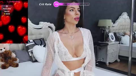 Snapshot of nikkirushxx chatting on October 22, 7:33 am Nikky online show from October 22, 7:33 am