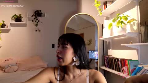 Snapshot of nikol_je chatting on September 26, 10:18 pm Nicole cam online show from September 26, 10:18 pm