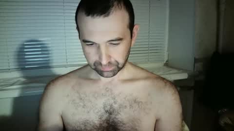 nikolas_vaz online show from October 5, 8:16 pm