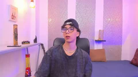    online show from October 14, 4:15 am