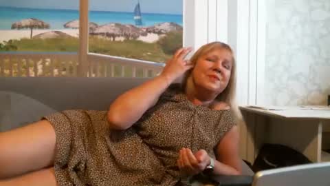 Nikole1 online show from April 15, 11:57 am