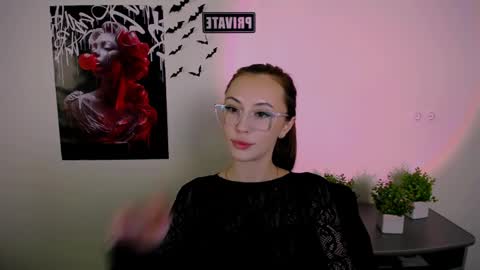 Snapshot of nikonara_ chatting on February 17, 5:44 pm nikonara_ online show from February 17, 5:44 pm