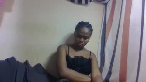 nilah online show from November 24, 7:01 pm