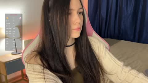 Snapshot of nimfaheart chatting on February 25, 4:25 pm Jennet online show from February 25, 4:25 pm