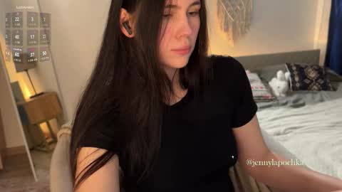 Snapshot of nimfaheart chatting on September 14, 3:35 pm Jennet online show from September 14, 3:35 pm