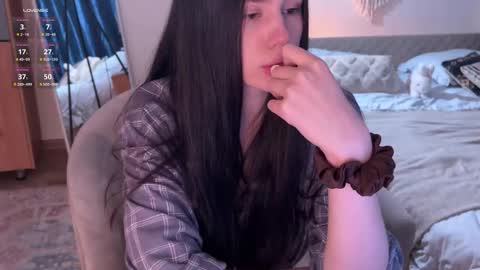 Snapshot of nimfaheart chatting on October 5, 2:46 pm Jennet online show from October 5, 2:46 pm
