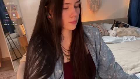 Snapshot of nimfaheart chatting on September 25, 4:03 pm Jennet online show from September 25, 4:03 pm