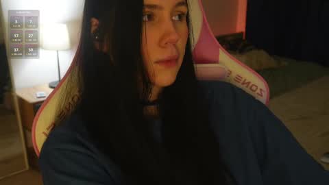 Snapshot of nimfaheart chatting on February 17, 5:44 pm Jennet online show from February 17, 5:44 pm