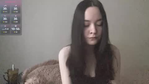 Snapshot of nimraeve chatting on October 5, 3:26 am Mary online show from October 5, 3:26 am