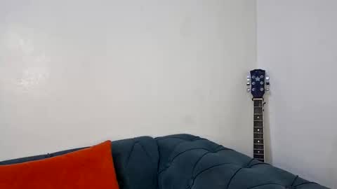 nina_bambi online show from March 31, 7:25 pm