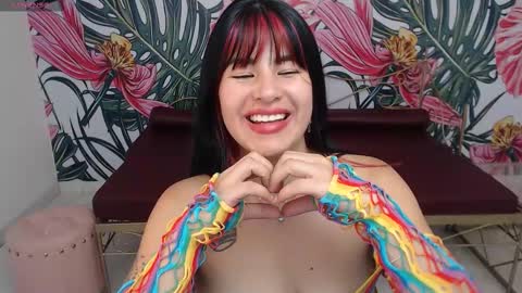 Snapshot of nina_harpper chatting on September 11, 9:05 pm Nina online show from September 11, 9:05 pm