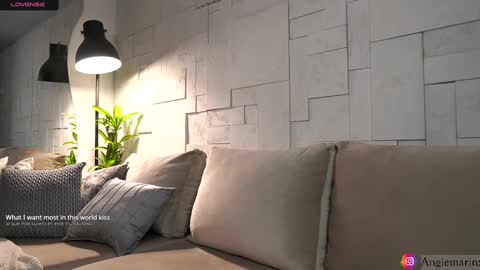 Snapshot of nina_mon chatting on February 27, 4:46 am Angie online show from February 27, 4:46 am